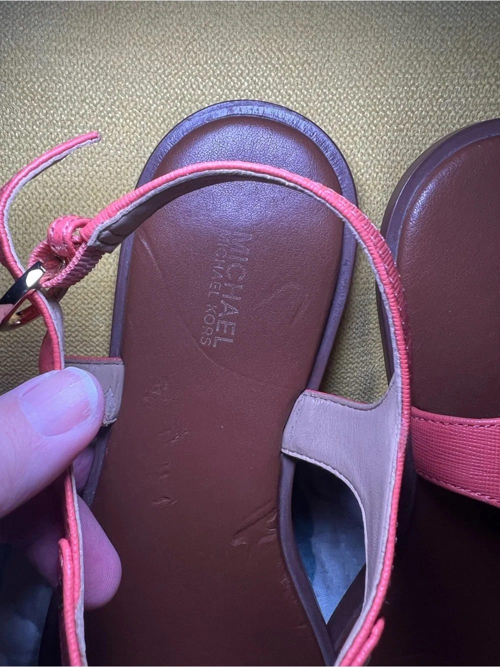 Michael Kors Women's MK Plate Flat Coral T-Strap Sandals